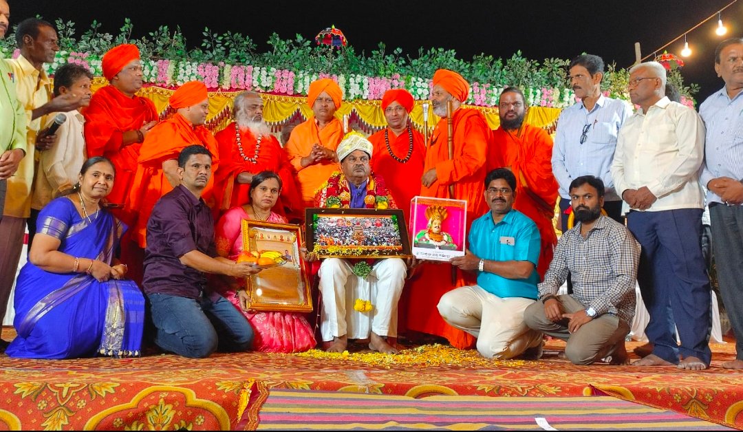 ​ಹೂವಿನಹಡಗಲಿಯಲ್ಲಿ ಅದ್ಧೂರಿ ಜಾತ್ರಾ ಮಹೋತ್ಸವ: “ಶ್ರೀ ಗವಿಶ್ರೀ” ಪ್ರಶಸ್ತಿ ಪ್ರದಾನ